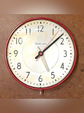 Vintage- ⏰ SIMPLEX- Red Industrial Schoolhouse Wall Clock- WORKS!